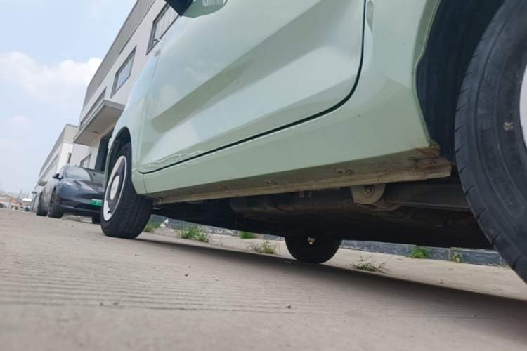 Used Wuling Hongguang MINIEV 2021 Macaron Premium Model – Lithium Iron Phosphate Left Side Sill