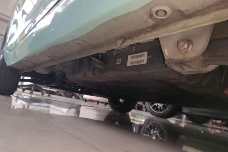 Used Wuling Hongguang MINIEV 2021 Macaron Premium Model – Lithium-NMC Left Side Sill