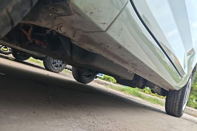 Used Wuling Hongguang MINIEV 2021 Macaron Sandwich Model 120 km Lithium NMC Left Side Sill