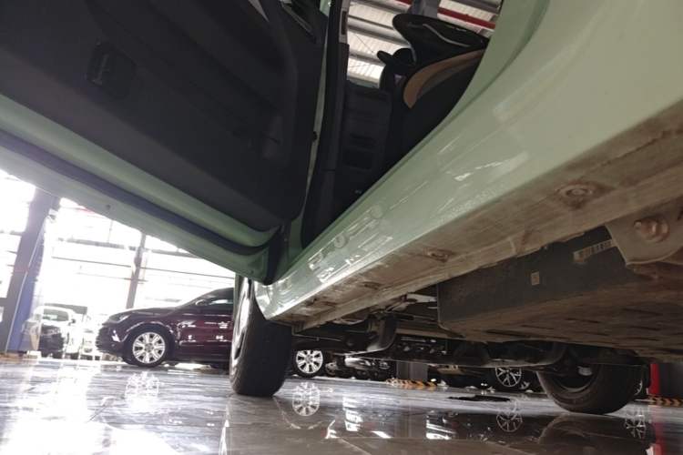 Used Wuling Hongguang MINIEV 2021 Macaron Fashion Model Lithium Iron Phosphate Left Side Sill