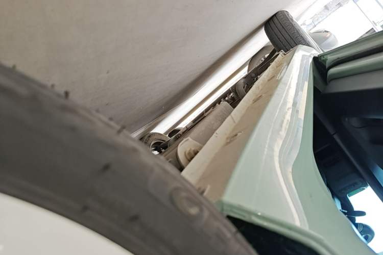 Used Wuling Hongguang MINIEV 2021 Macaron Fashion Edition Lithium-Ion Battery Left Side Sill