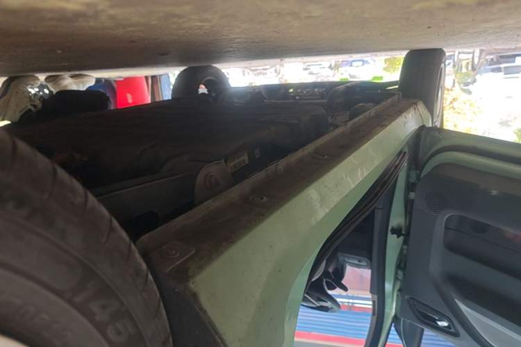 Used Wuling Hongguang MINIEV 2021 Macaron Premium Model – Lithium Iron Phosphate Left Side Sill