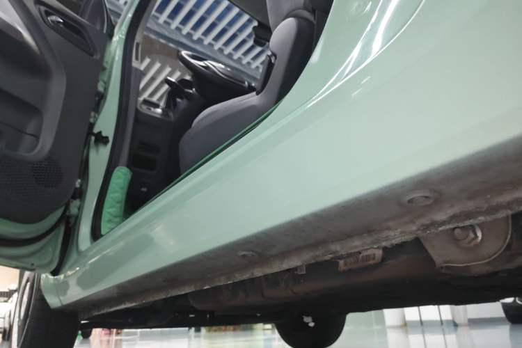 Used Wuling Hongguang MINIEV 2021 Macaron Premium Model – Lithium Iron Phosphate Left Side Sill