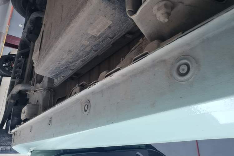 Used Wuling Hongguang MINIEV 2021 Macaron Fashion Edition Lithium-Ion Battery Left Side Sill