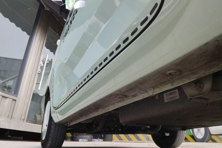 Used Wuling Hongguang MINIEV 2021 Macaron Fashion Model Lithium Iron Phosphate Left Side Sill
