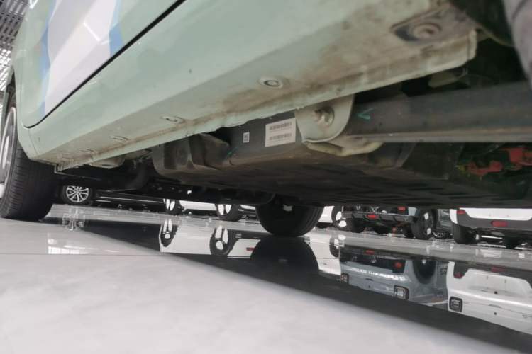 Used Wuling Hongguang MINIEV 2021 Macaron Premium Model – Lithium Iron Phosphate Left Side Sill