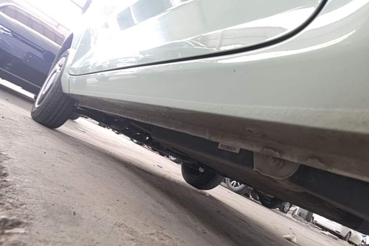 Used Wuling Hongguang MINIEV 2021 Macaron Fashion Edition Lithium-Ion Battery Left Side Sill