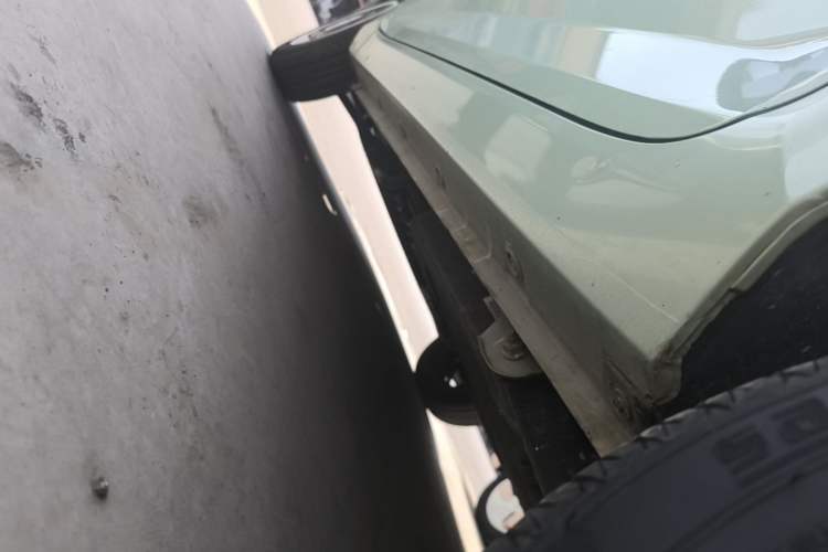 Used Wuling Hongguang MINIEV 2021 Macaron Sandwich Model 120 km Lithium Iron Phosphate Left Side Sill