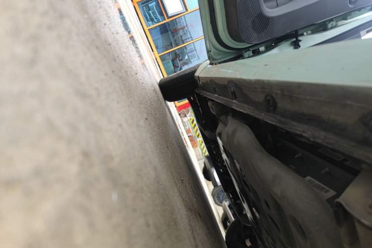 Used Wuling Hongguang MINIEV 2021 Macaron Premium Model – Lithium Iron Phosphate Left Side Sill