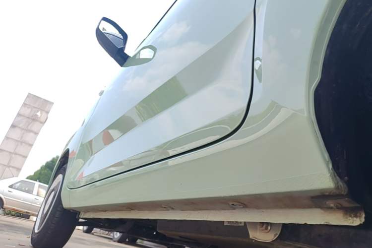 Used Wuling Hongguang MINIEV 2021 Macaron Fashion Model Lithium Iron Phosphate Left Side Sill