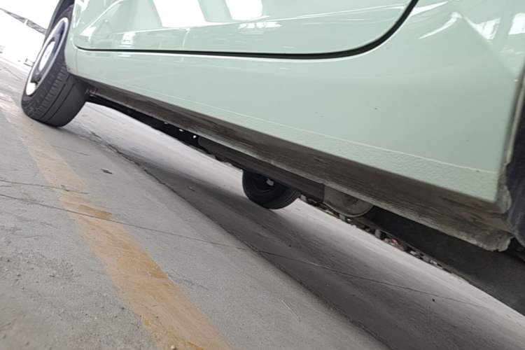 Used Wuling Hongguang MINIEV 2021 Macaron Fashion Model Lithium Iron Phosphate Left Side Sill