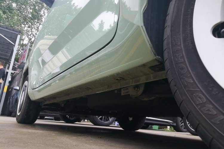 Used Wuling Hongguang MINIEV 2021 Macaron Fashion Model Lithium Iron Phosphate Left Side Sill