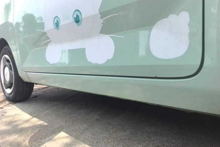 Used Wuling Hongguang MINIEV 2021 Macaron Premium Model – Lithium Iron Phosphate Left Side Sill