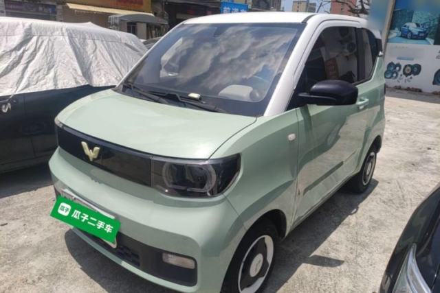 Ojetý Wuling Hongguang MINIEV 2021 Macaron Sandwich Model 120 km Lithium NMC