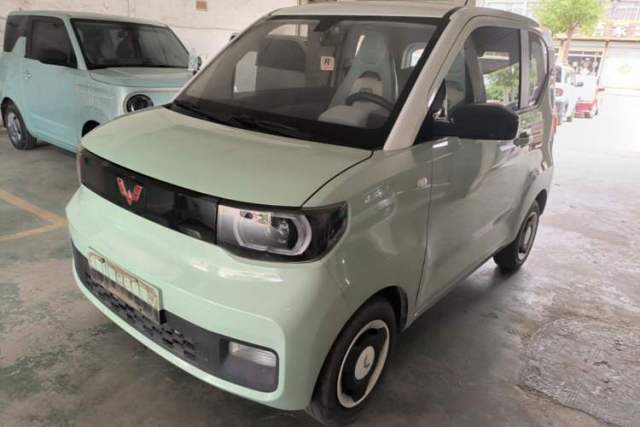 Ojetý Wuling Hongguang MINIEV 2021 Macaron Fashion Model Lithium Iron Phosphate