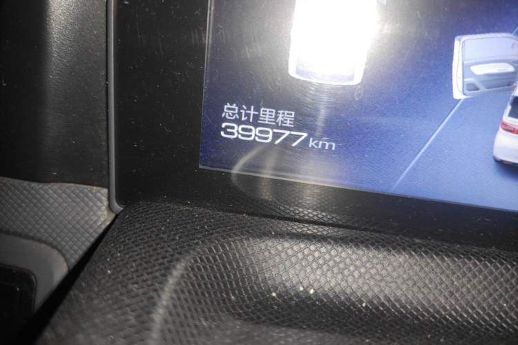 Used Wuling Hongguang MINIEV 2021 Macaron Premium Model – Lithium-NMC Odometer Close Up