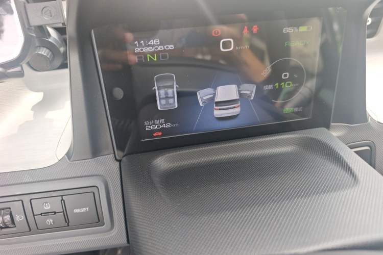 Used Wuling Hongguang MINIEV 2021 Macaron Premium Model – Lithium Iron Phosphate Odometer Close Up