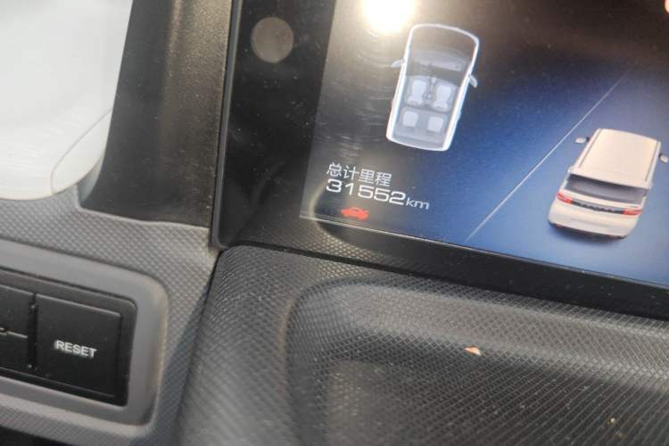 Used Wuling Hongguang MINIEV 2021 Macaron Premium Model – Lithium Iron Phosphate Odometer Close Up