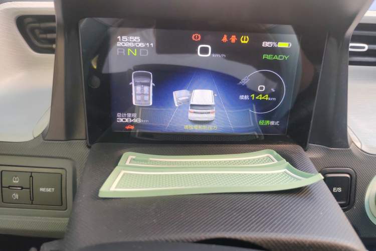 Used Wuling Hongguang MINIEV 2021 Macaron Premium Model – Lithium Iron Phosphate Odometer Close Up