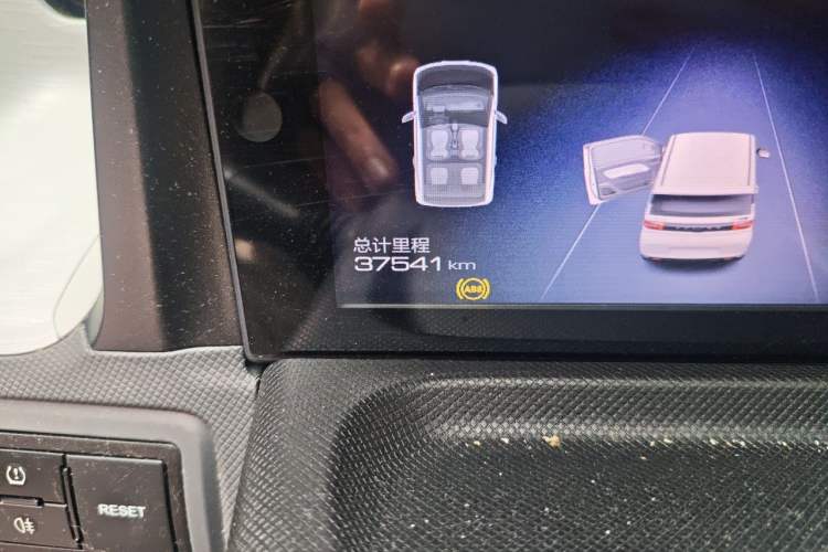 Used Wuling Hongguang MINIEV 2021 Macaron Premium Model – Lithium-NMC Odometer Close Up
