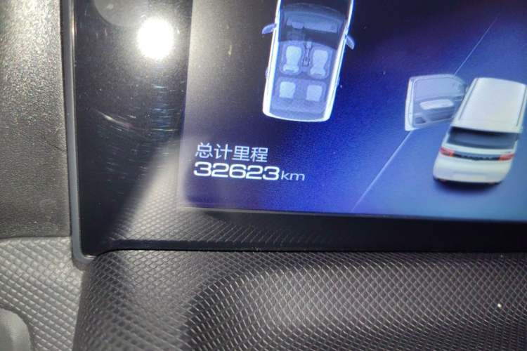 Used Wuling Hongguang MINIEV 2021 Macaron Premium Model – Lithium Iron Phosphate Odometer Close Up
