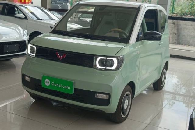Ojetý Wuling Hongguang MINIEV 2021 Macaron Sandwich Model 170 km Lithium Iron Phosphate