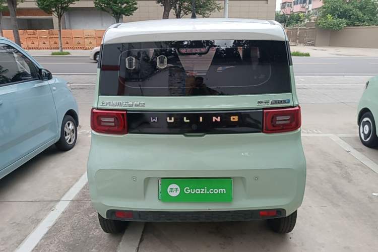 Used Wuling Hongguang MINIEV 2021 Macaron Fashion Model Lithium Iron Phosphate Rear