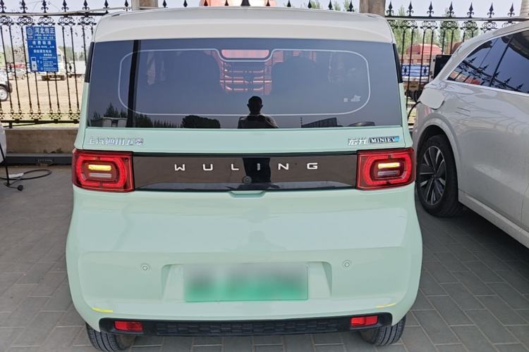 Used Wuling Hongguang MINIEV 2021 Macaron Fashion Model Lithium Iron Phosphate Rear