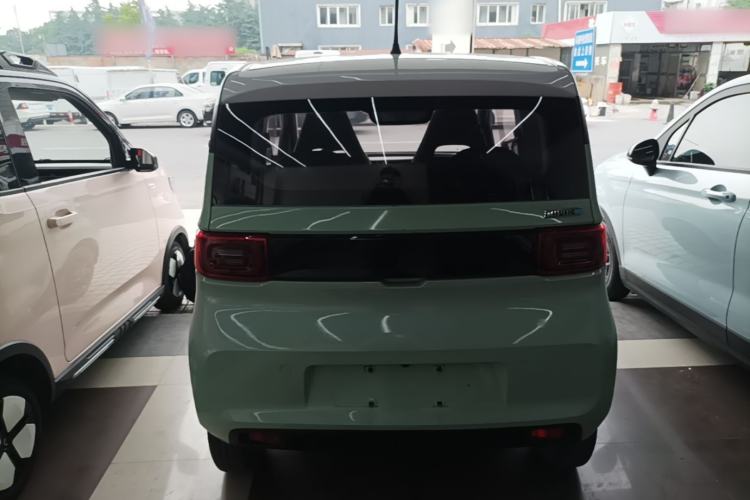 Used Wuling Hongguang MINIEV 2021 Macaron Sandwich Model 120 km Lithium Iron Phosphate Rear