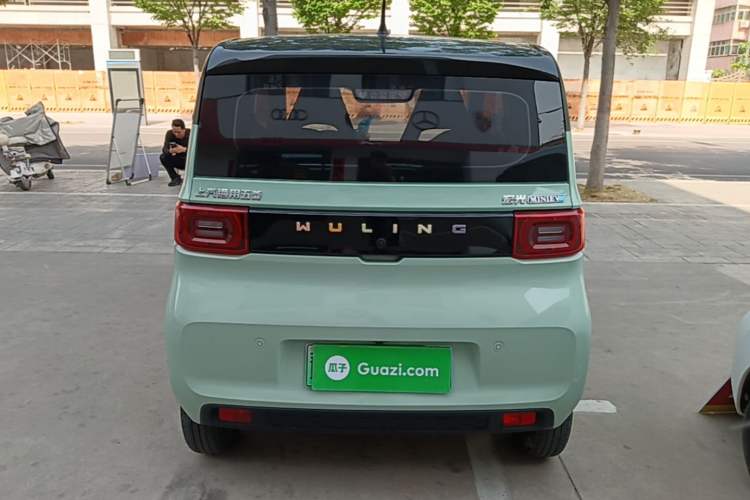 Used Wuling Hongguang MINIEV 2021 Macaron Fashion Model Lithium Iron Phosphate Rear