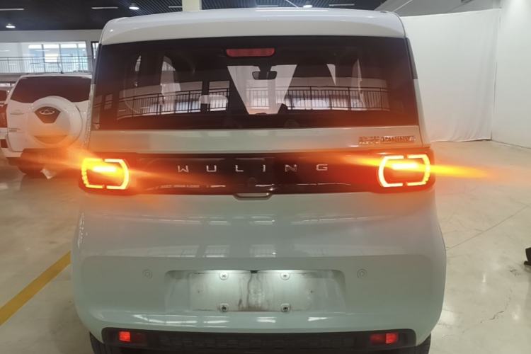 Used Wuling Hongguang MINIEV 2021 Macaron Fashion Model Lithium Iron Phosphate Rear