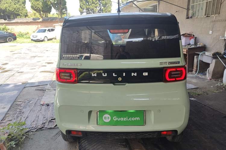 Used Wuling Hongguang MINIEV 2021 Macaron Fashion Model Lithium Iron Phosphate Rear