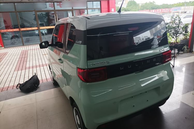 Used Wuling Hongguang MINIEV 2021 Macaron Sandwich Model 170 km Lithium Iron Phosphate Rear Left 45 Deg