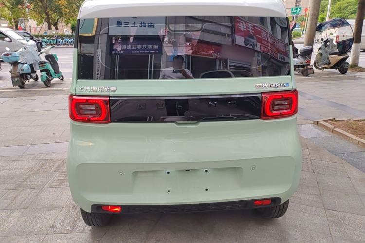Used Wuling Hongguang MINIEV 2021 Macaron Sandwich Model 120 km Lithium Iron Phosphate Rear