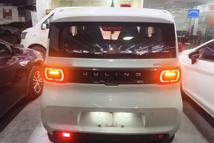 Used Wuling Hongguang MINIEV 2021 Macaron Fashion Model Lithium Iron Phosphate Rear
