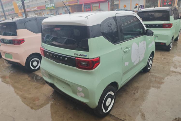 Used Wuling Hongguang MINIEV 2021 Macaron Sandwich Model 120 km Lithium Iron Phosphate Rear Right 45 Deg