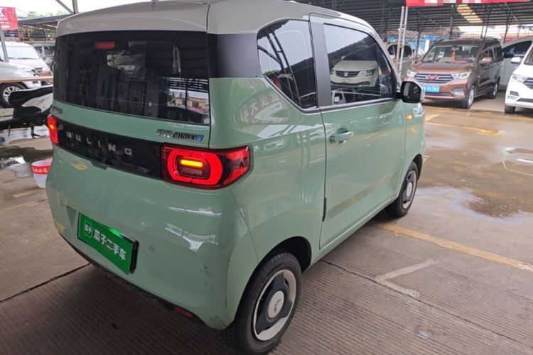 Used Wuling Hongguang MINIEV 2021 Macaron Fashion Model Lithium Iron Phosphate Rear Right 45 Deg