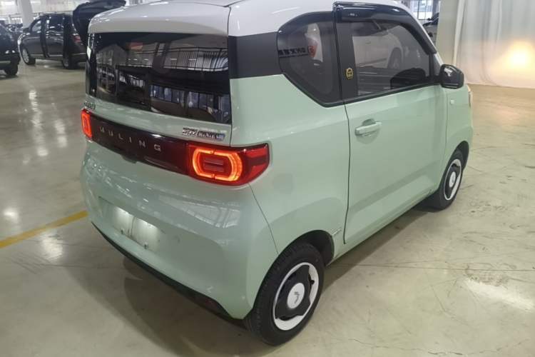 Used Wuling Hongguang MINIEV 2021 Macaron Fashion Model Lithium Iron Phosphate Rear Right 45 Deg