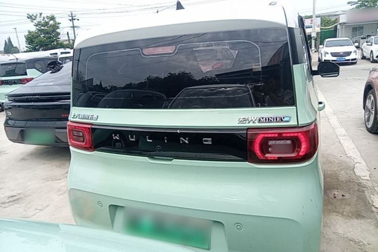 Used Wuling Hongguang MINIEV 2021 Macaron Fashion Model Lithium Iron Phosphate Rear