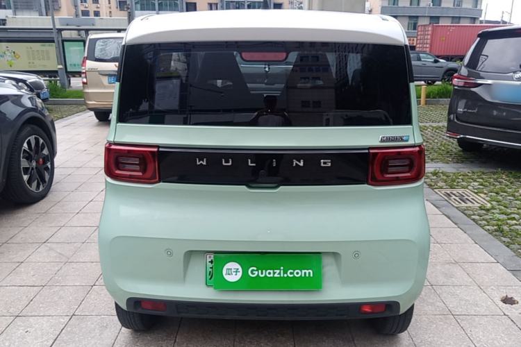 Used Wuling Hongguang MINIEV 2021 Macaron Fashion Model Lithium Iron Phosphate Rear