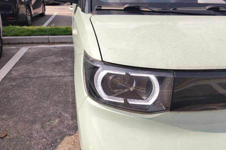 Used Wuling Hongguang MINIEV 2021 Macaron Premium Model – Lithium Iron Phosphate Right Front Headlight