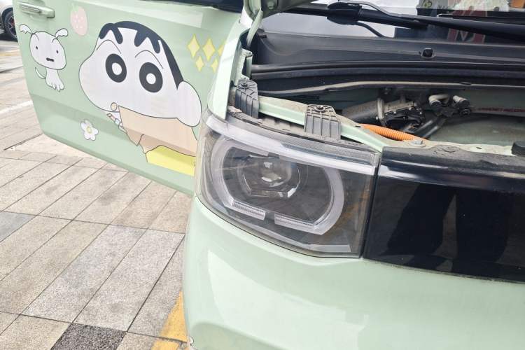 Used Wuling Hongguang MINIEV 2021 Macaron Premium Model – Lithium Iron Phosphate Right Front Headlight