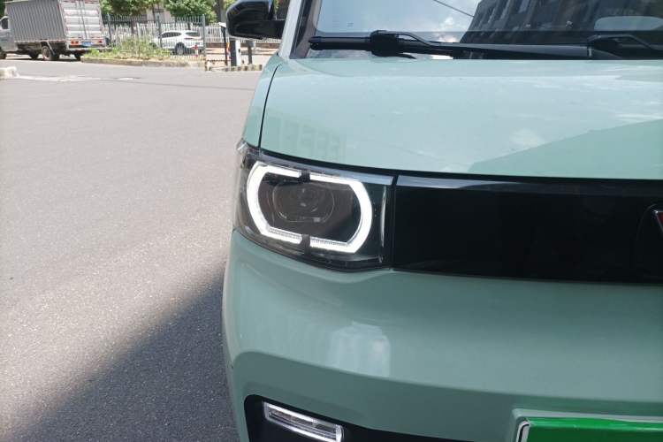 Used Wuling Hongguang MINIEV 2021 Macaron Premium Model – Lithium Iron Phosphate Right Front Headlight