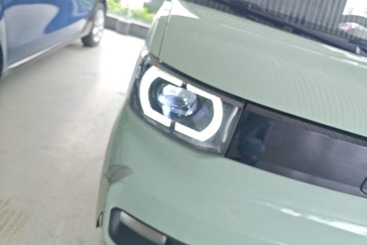 Used Wuling Hongguang MINIEV 2021 Macaron Fashion Model Lithium Iron Phosphate Right Front Headlight