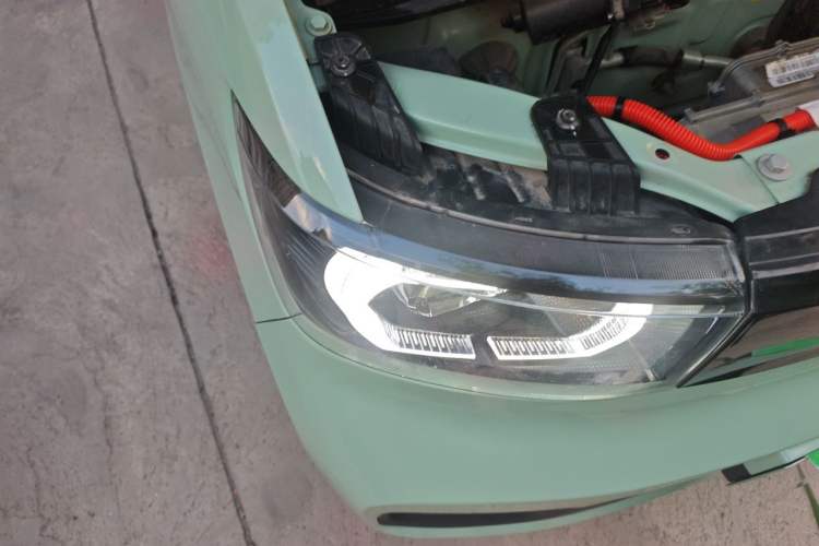 Used Wuling Hongguang MINIEV 2021 Macaron Premium Model – Lithium Iron Phosphate Right Front Headlight