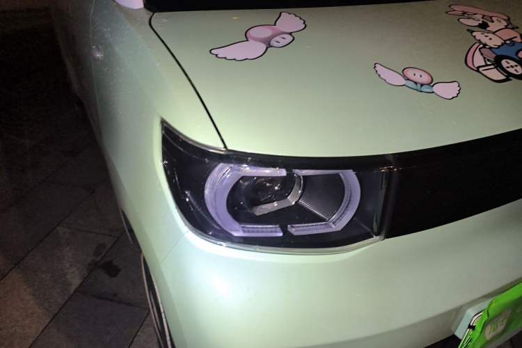 Used Wuling Hongguang MINIEV 2021 Macaron Premium Model – Lithium Iron Phosphate Right Front Headlight
