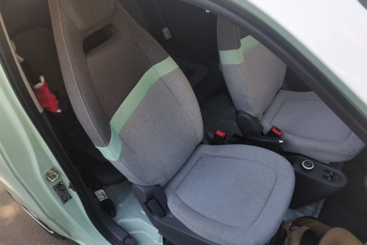 Used Wuling Hongguang MINIEV 2021 Macaron Premium Model – Lithium Iron Phosphate Right Front Seat