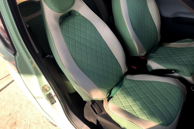 Used Wuling Hongguang MINIEV 2021 Macaron Fashion Edition Lithium-Ion Battery Right Front Seat
