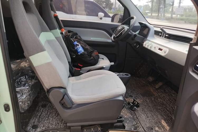Used Wuling Hongguang MINIEV 2021 Macaron Premium Model – Lithium Iron Phosphate Right Front Seat