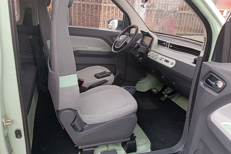 Used Wuling Hongguang MINIEV 2021 Macaron Fashion Model Lithium Iron Phosphate Right Front Seat